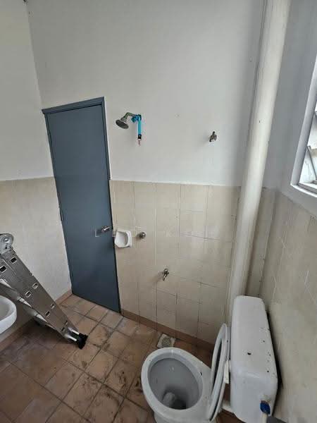 2-storey Terraced House for Rent in Bandar Putra Permai (Seri Kembangan) - Leo Koh - Bathroom - PropertyGuru.com.my