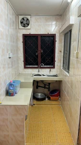 Terraced House for Rent in Desa Setapak (Wangsa Maju) - Bobby Lee - Kitchen - PropertyGuru.com.my