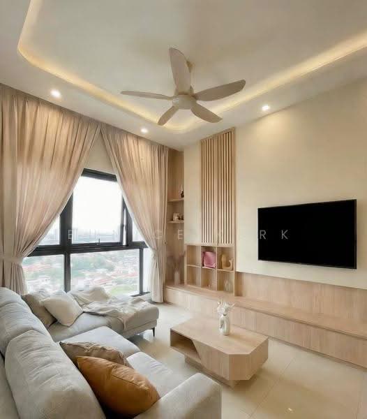 Kediaman Servis untuk Dijual di Starz Valley - Eunice Kerk - Living Room - PropertyGuru.com.my
