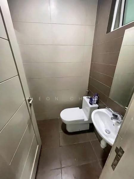 Service Residence for Sale at Glomac Damansara - Leon Chen - Bathroom - PropertyGuru.com.my