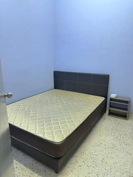 1-storey Terraced House for Sale in Taman Pelangi (Johor Bahru) - Karl Lim - Bedroom - PropertyGuru.com.my