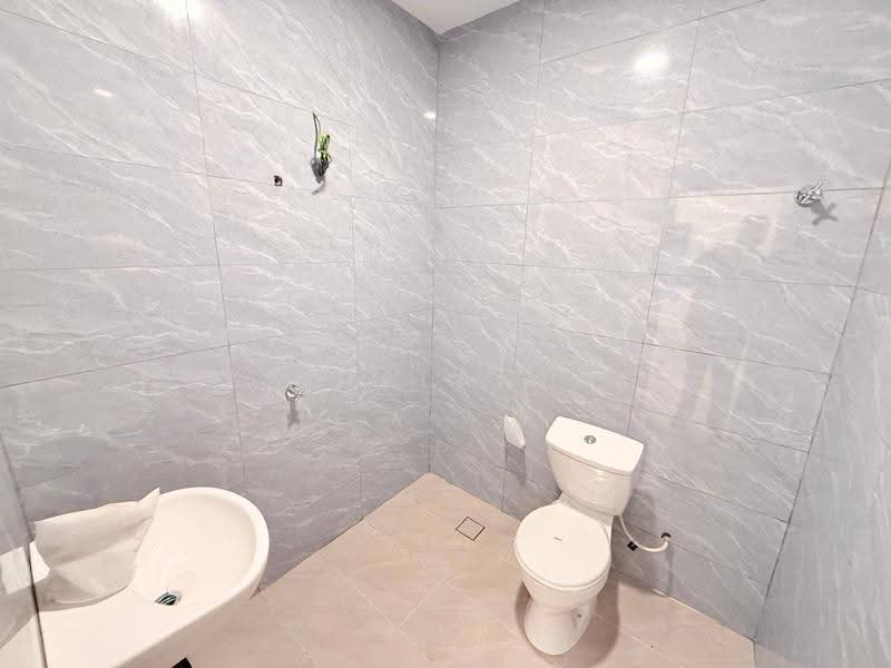 Rumah Teres 1-Tingkat untuk Dijual di Taman Melawis (Klang) - Mala Palanisamy - Bathroom - PropertyGuru.com.my