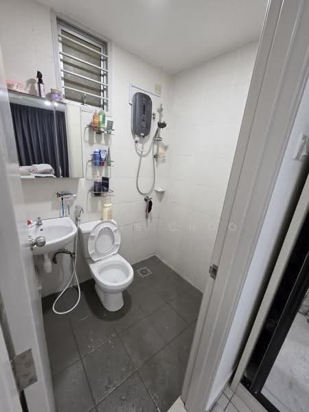 Kondominium untuk Disewa di Sky Awani Residensi 1 - Chris Choo - Bathroom - PropertyGuru.com.my