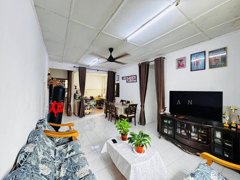 Apartment for Sale at Pangsapuri Flora I - Yasmin Sulaiman - Living Room - PropertyGuru.com.my