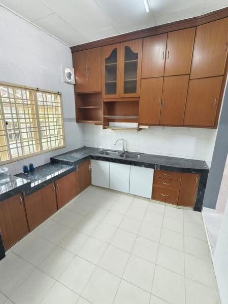 1-storey Terraced House for Rent in Taman Universiti (Sri Gading) - Alen Tan - Kitchen - PropertyGuru.com.my