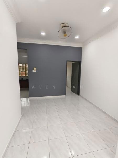 1-storey Terraced House for Rent in Taman Universiti (Sri Gading) - Alen Tan - Interior - PropertyGuru.com.my
