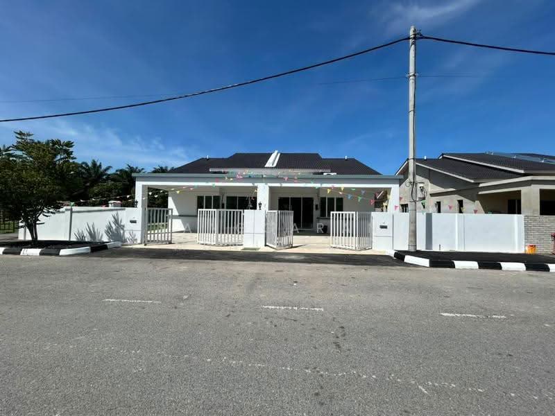 Semi-Detached House for Sale in Rumah Berkembar Setingkat di Kuala Ketil (Kuala Ketil) - Sanggaran Muniandy - PropertyGuru.com.my