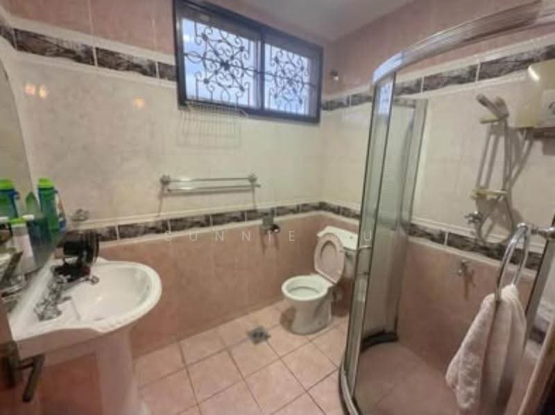Bungalow House for Sale in Likas (Kota Kinabalu) - Sunnie Wu - Bathroom - PropertyGuru.com.my