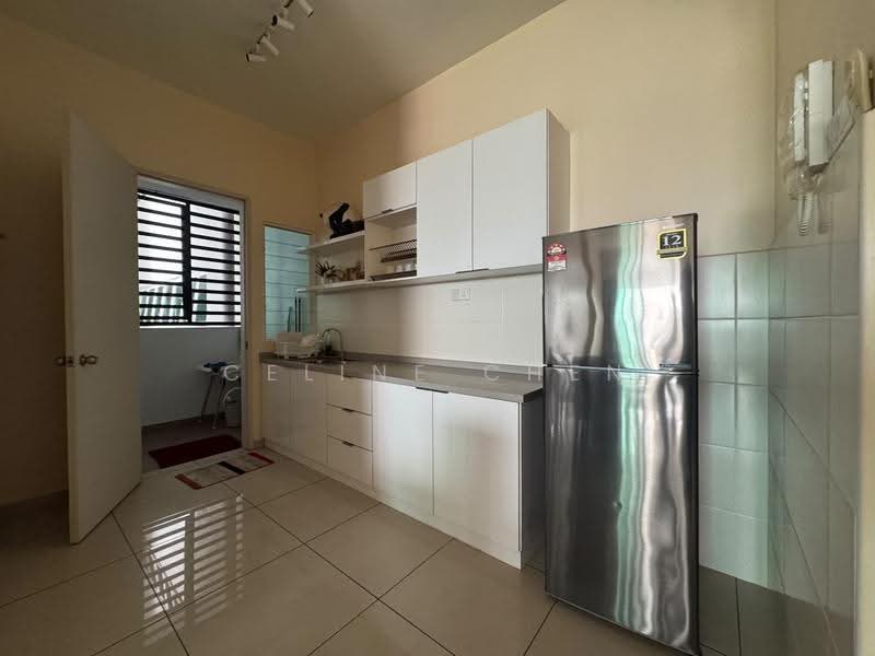 Service Residence for Sale at Parkland Residence - Celine Chen - Kitchen - PropertyGuru.com.my