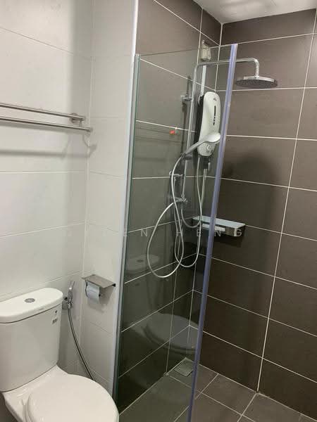 Service Residence for Sale at KSL Residence @ Daya - Gyden Heng - Bathroom - PropertyGuru.com.my