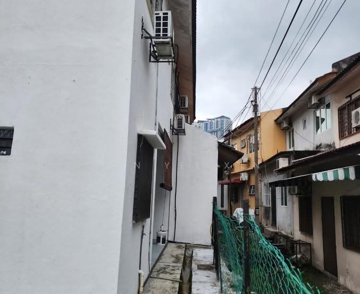 2-storey Terraced House for Sale in BANDAR PUCHONG JAYA (Puchong) - Chin Yee Xin - Exterior - PropertyGuru.com.my