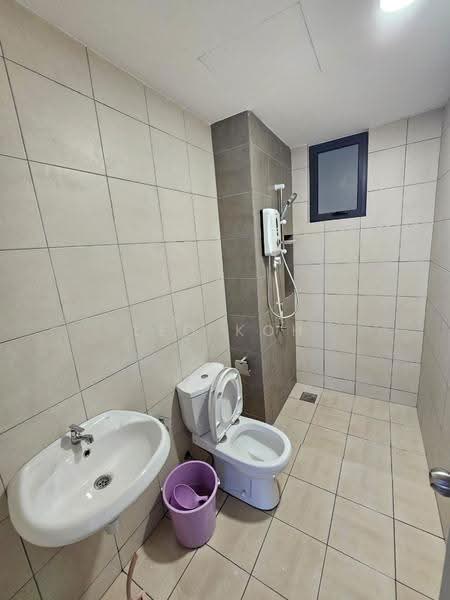 Service Residence for Rent at ANYA at Shorea Park - Leo Koh - Bathroom - PropertyGuru.com.my