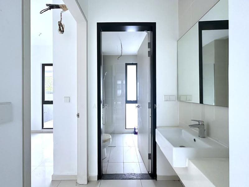 Rumah Kluster untuk Dijual di Sunway Iskandar (Iskandar Puteri (Nusajaya)) - Karl Lim - Bathroom - PropertyGuru.com.my