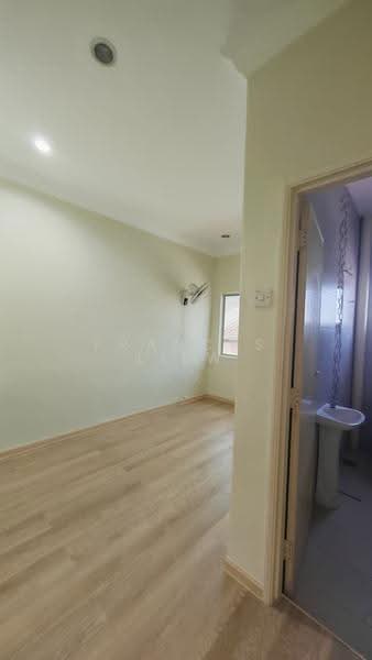 Rumah Teres 2-Tingkat untuk Dijual di Bandar Putra Permai (Seri Kembangan) - Frances Liew - Interior - PropertyGuru.com.my