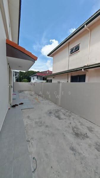 Rumah Teres 2-Tingkat untuk Dijual di Bandar Putra Permai (Seri Kembangan) - Frances Liew - Exterior - PropertyGuru.com.my