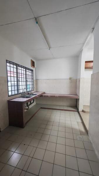 2-storey Terraced House for Sale in Taman Puncak Jalil (Seri Kembangan) - Frances Liew - Kitchen - PropertyGuru.com.my