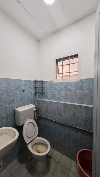2-storey Terraced House for Sale in Taman Puncak Jalil (Seri Kembangan) - Frances Liew - Bathroom - PropertyGuru.com.my