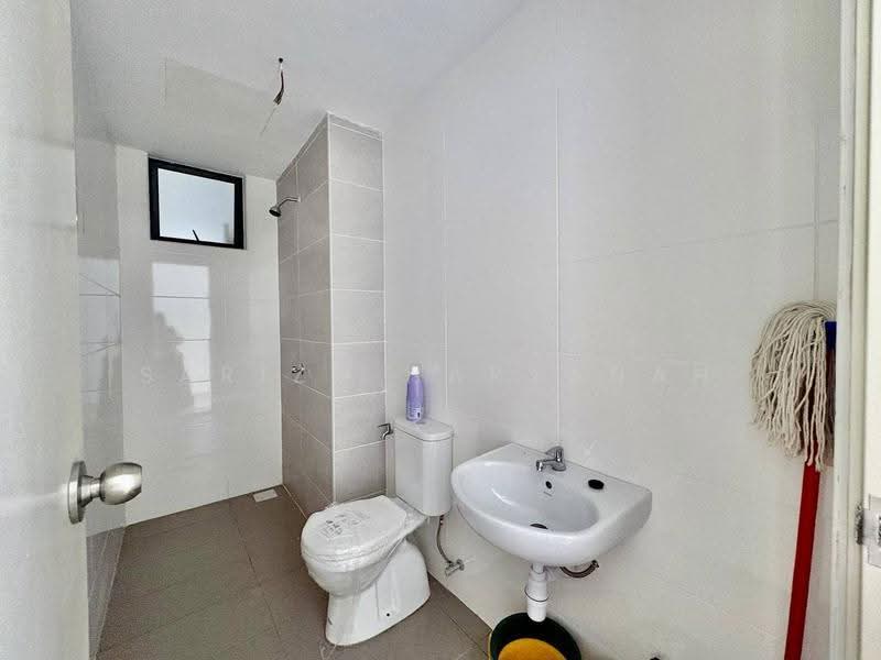 Condominium for Sale at Topaz Residence - Sariza Hartanah - PropertyGuru.com.my