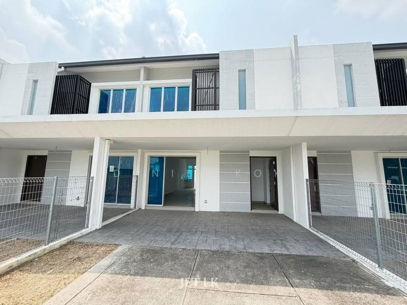 2-storey Terraced House for Sale in Kota Bayuemas (Klang) - Daniel Kok - Exterior - PropertyGuru.com.my