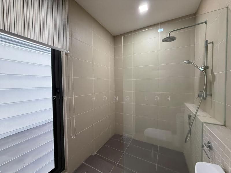 Bungalow House for Sale in Twin Palms Kemensah (Melawati) - Zhi Hong Loh - Bathroom - PropertyGuru.com.my