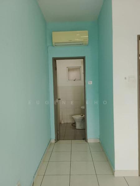 Pangsapuri untuk Disewa di Trifolis - Eugene Kho - Bathroom - PropertyGuru.com.my