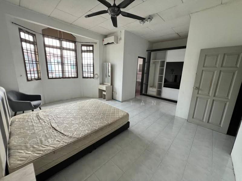 2-storey Terraced House for Sale in Taman Nusa Bestari (Iskandar Puteri (Nusajaya)) - Iden Tan - Bedroom - PropertyGuru.com.my