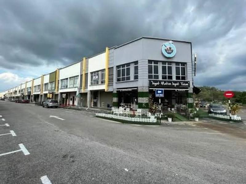 Kedai / Pejabat untuk Dijual di Jalan Bunga Kertas 1B (Rawang) - Lee Luke - Exterior - PropertyGuru.com.my
