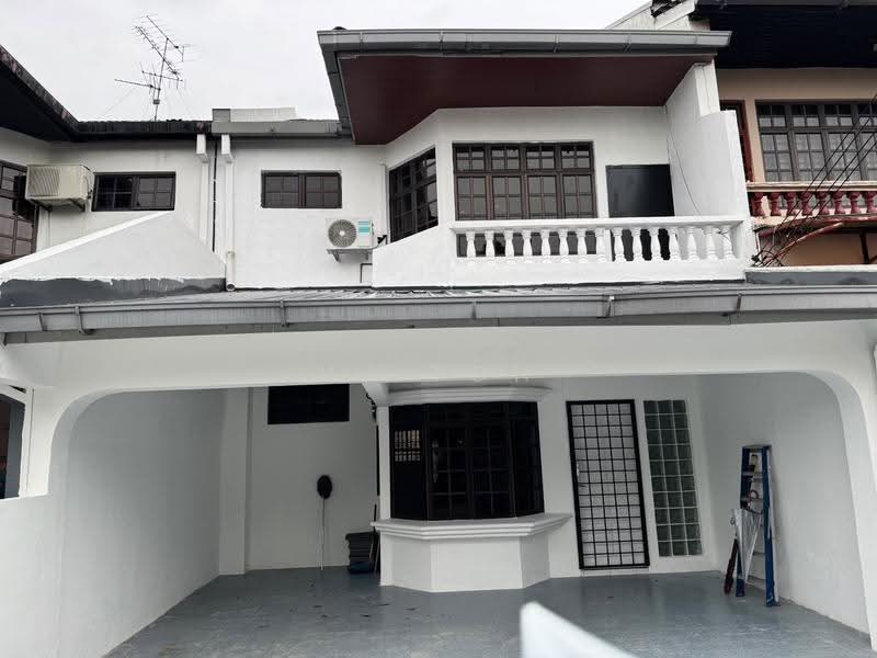 Rumah Teres 2-Tingkat untuk Disewa di Taman Daya (Johor Bahru) - VJ Toh - Exterior - PropertyGuru.com.my