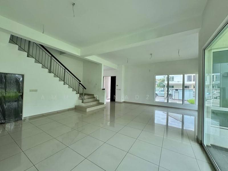 Semi-Detached House for Sale in Setia Impian (Setia Alam) - Ammeer Nadzrai - Living Room - PropertyGuru.com.my