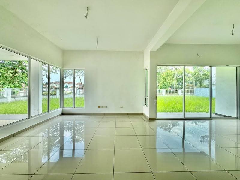 Semi-Detached House for Sale in Setia Impian (Setia Alam) - Ammeer Nadzrai - Living Room - PropertyGuru.com.my