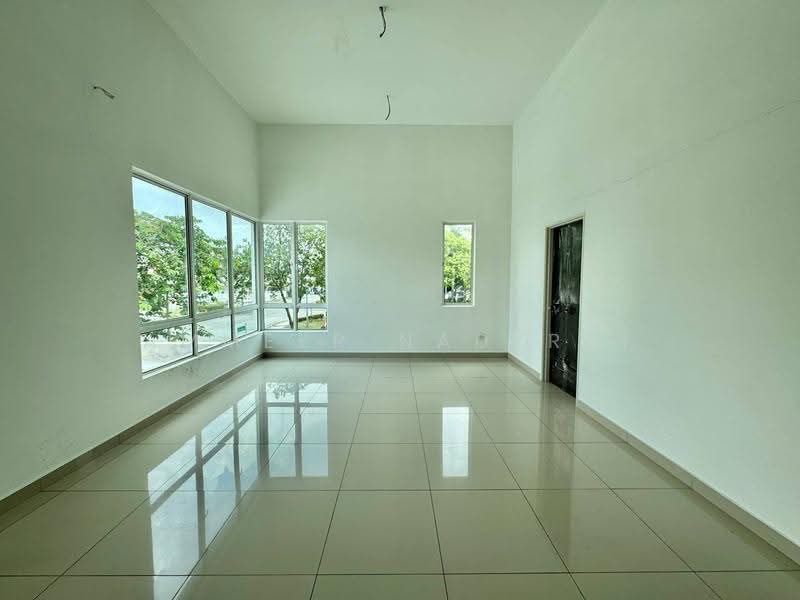 Semi-Detached House for Sale in Setia Impian (Setia Alam) - Ammeer Nadzrai - Living Room - PropertyGuru.com.my