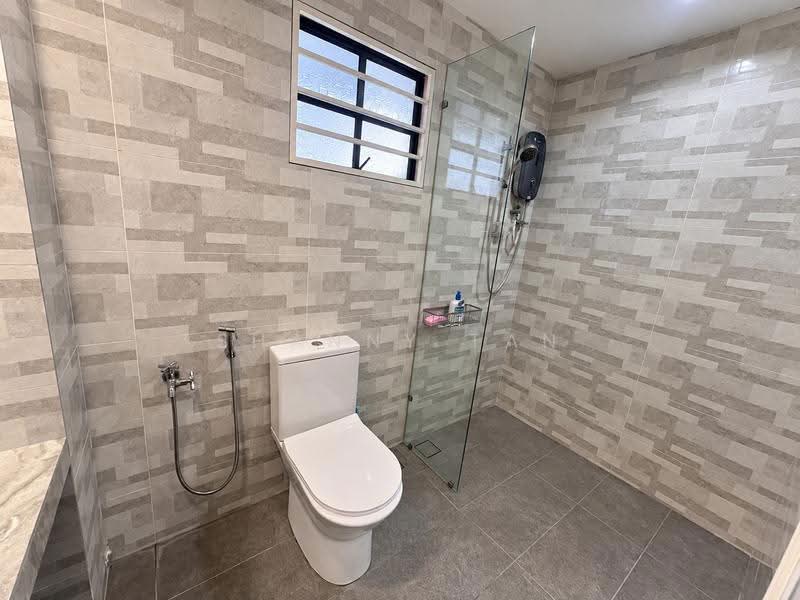 Rumah Berkembar untuk Dijual di Bandar Sungai Long (Selangor) - Shanny Tan - Bathroom - PropertyGuru.com.my