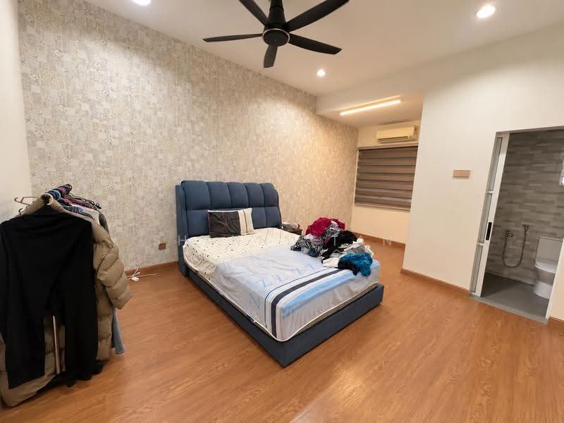 Rumah Berkembar untuk Dijual di Bandar Sungai Long (Selangor) - Shanny Tan - Bedroom - PropertyGuru.com.my