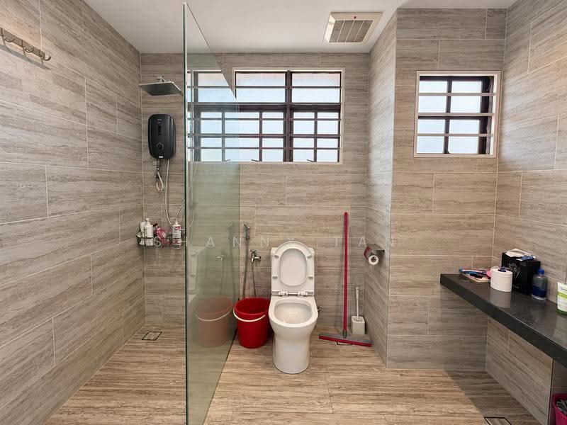 Rumah Berkembar untuk Dijual di Bandar Sungai Long (Selangor) - Shanny Tan - Bathroom - PropertyGuru.com.my