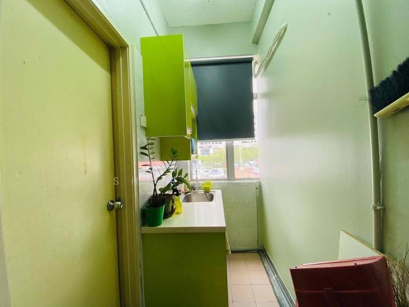 Office for Sale in Seksyen 13 (Shah Alam) - Syafiq Sharifudin - Kitchen - PropertyGuru.com.my