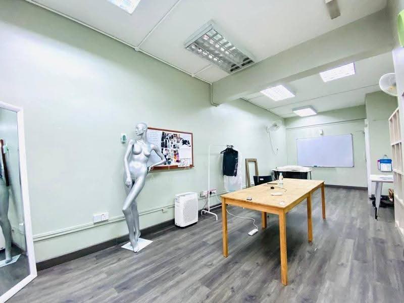 Office for Sale in Seksyen 13 (Shah Alam) - Syafiq Sharifudin - Interior - PropertyGuru.com.my