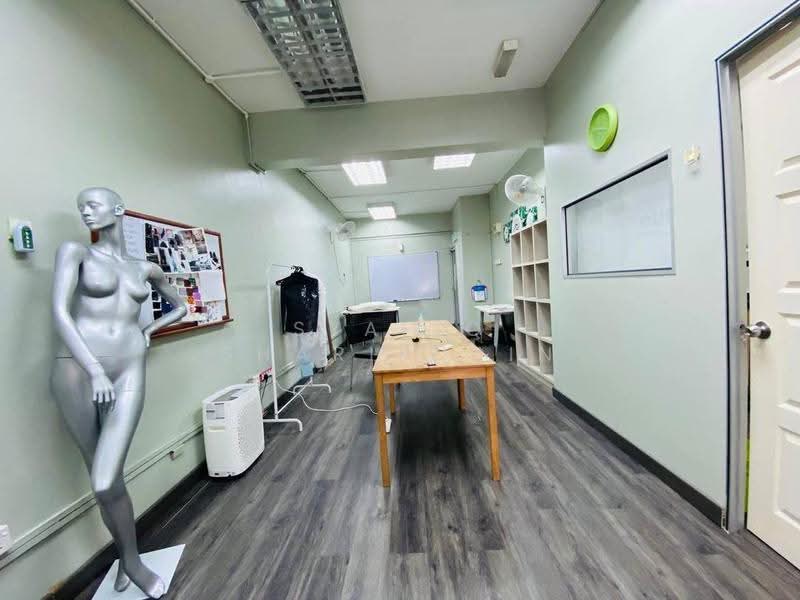 Office for Sale in Seksyen 13 (Shah Alam) - Syafiq Sharifudin - Interior - PropertyGuru.com.my