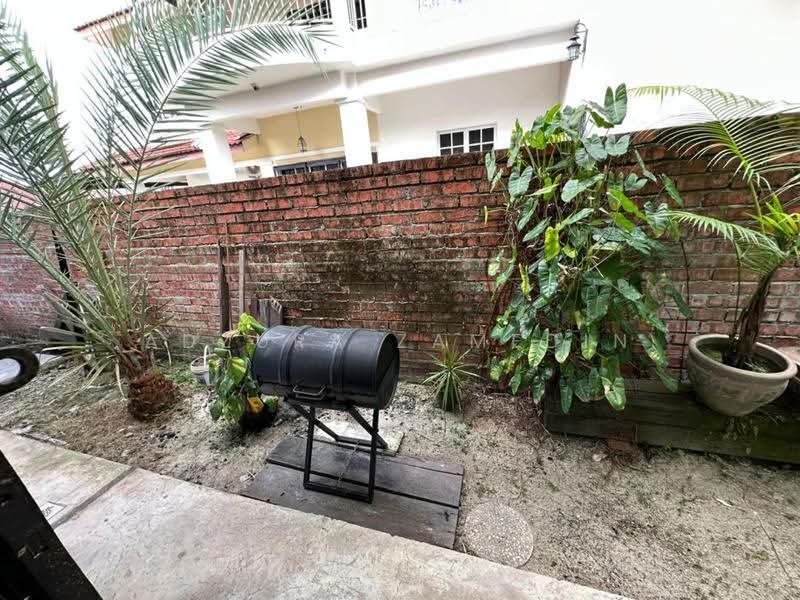 Bungalow House for Sale in Seremban (Negeri Sembilan) - Adzura Zamedin - PropertyGuru.com.my