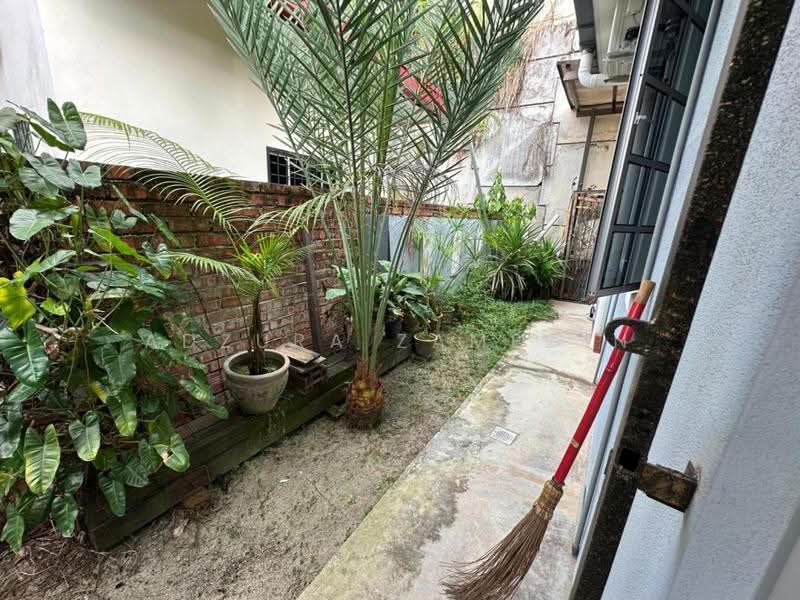 Bungalow House for Sale in Seremban (Negeri Sembilan) - Adzura Zamedin - PropertyGuru.com.my