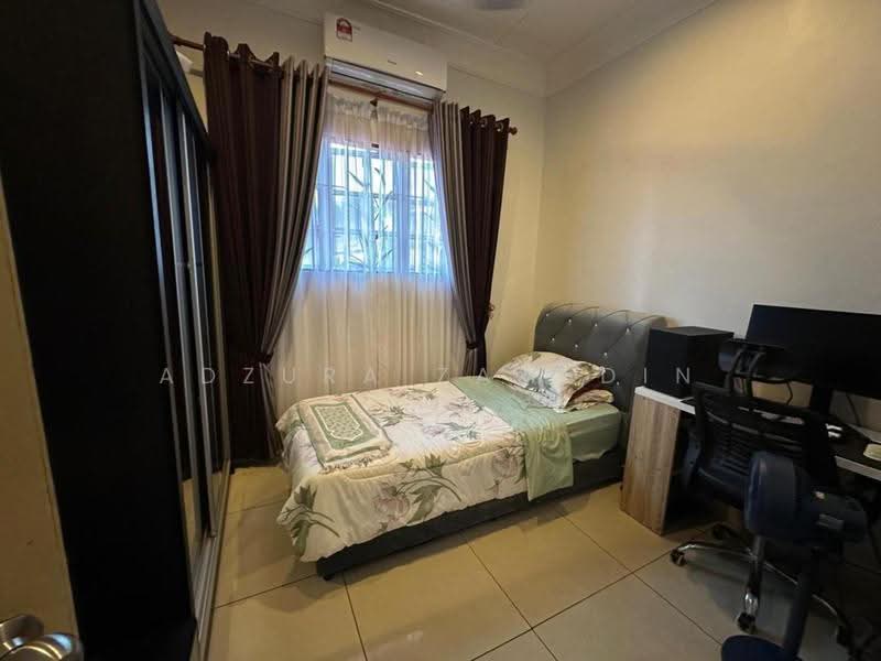 Bungalow House for Sale in Seremban (Negeri Sembilan) - Adzura Zamedin - PropertyGuru.com.my