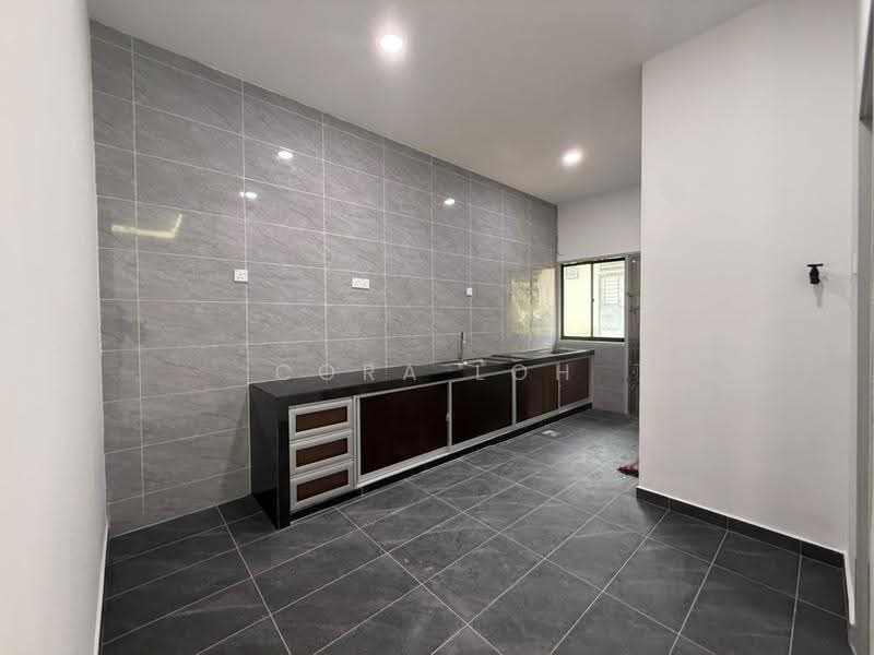 1-storey Terraced House for Sale in Taman Pulai Indah (Johor Bahru) - Cora Loh - Kitchen - PropertyGuru.com.my