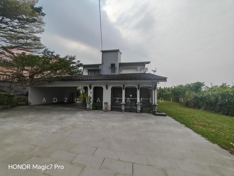 Bungalow House for Sale in Seksyen 1 (Bangi) - Adzura Zamedin - Exterior - PropertyGuru.com.my