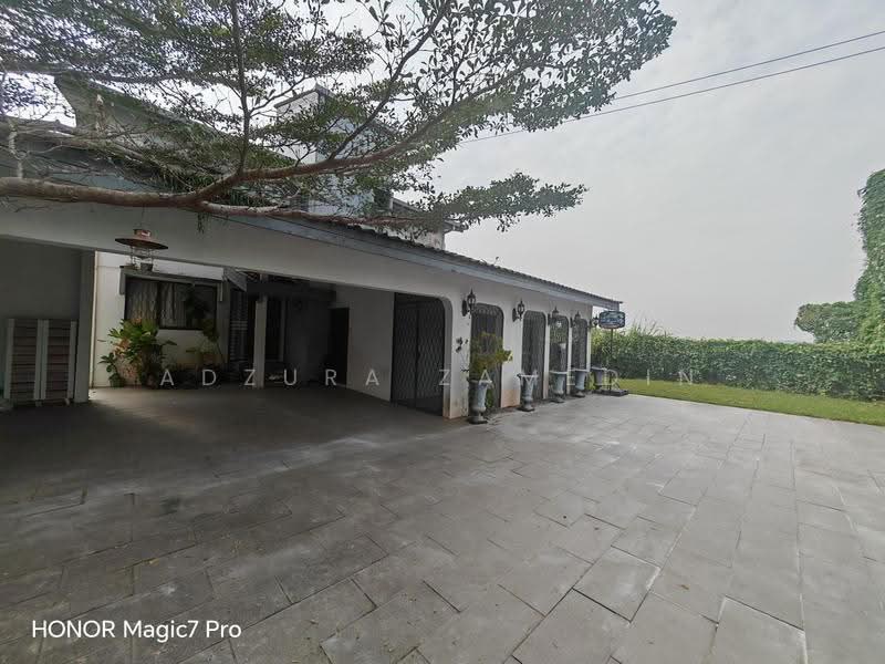 Bungalow House for Sale in Seksyen 1 (Bangi) - Adzura Zamedin - PropertyGuru.com.my