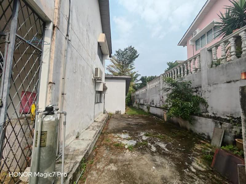 Bungalow House for Sale in Seksyen 1 (Bangi) - Adzura Zamedin - PropertyGuru.com.my