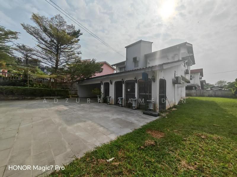 Bungalow House for Sale in Seksyen 1 (Bangi) - Adzura Zamedin - PropertyGuru.com.my