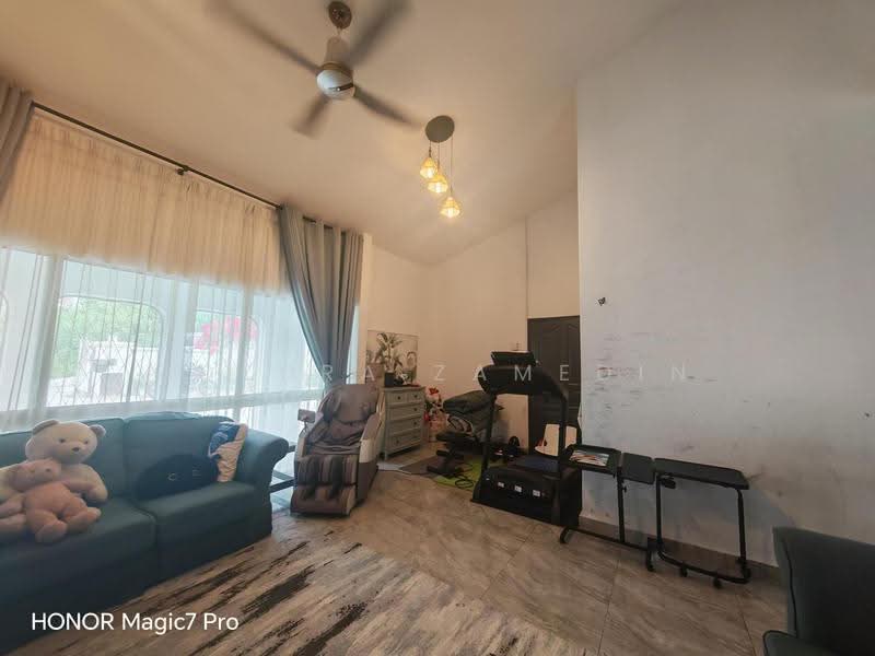 Bungalow House for Sale in Seksyen 1 (Bangi) - Adzura Zamedin - PropertyGuru.com.my