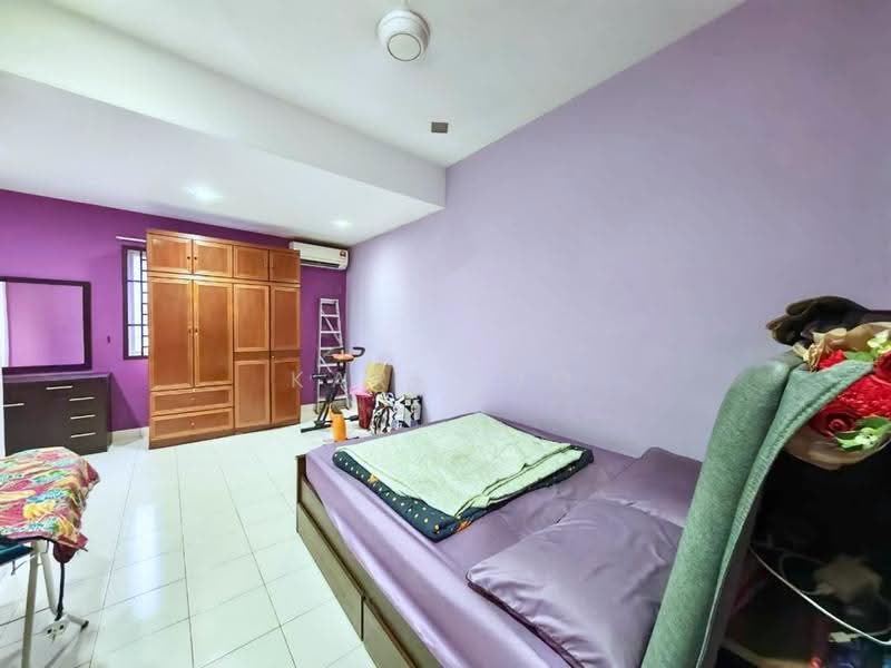 2-storey Terraced House for Sale in Bandar Seri Alam (Masai) - Karl Lim - Bedroom - PropertyGuru.com.my