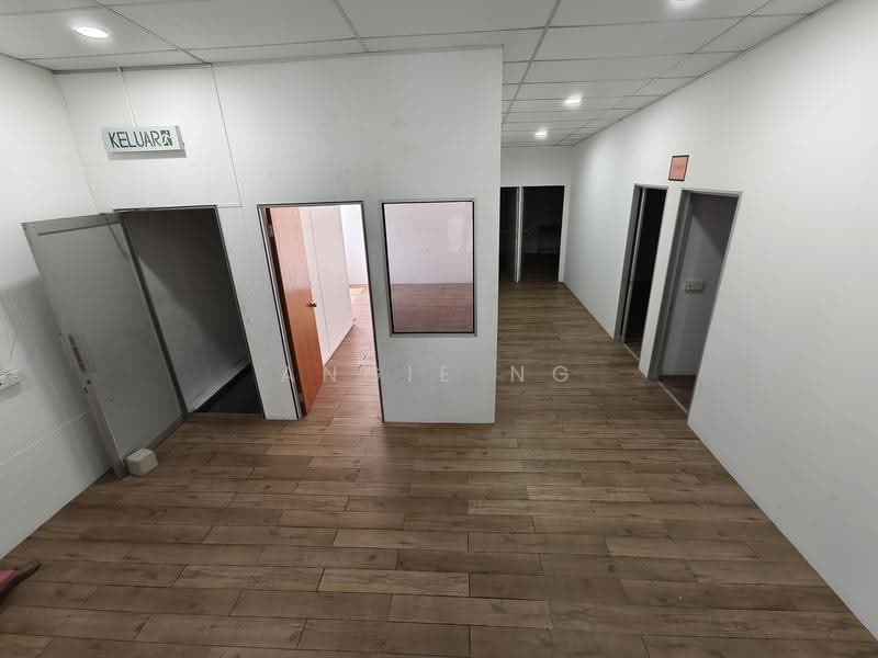Factory for Rent in Taman Merdeka (Batu Berendam) - Angie Ng - Corridor - PropertyGuru.com.my