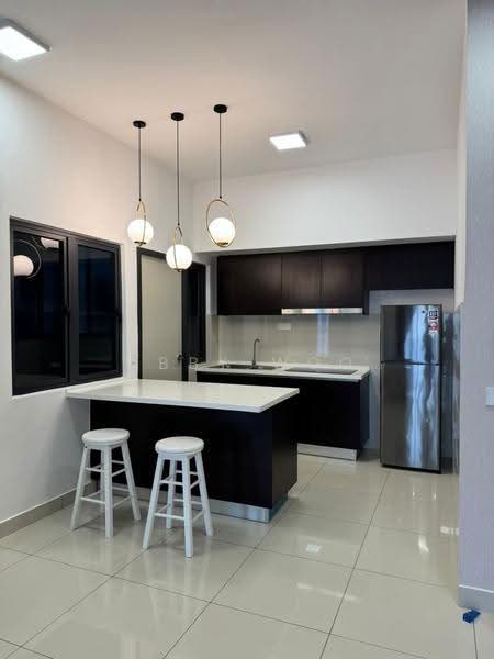 Kediaman Servis untuk Disewa di Setia City Residences - Abby Woo - Kitchen - PropertyGuru.com.my