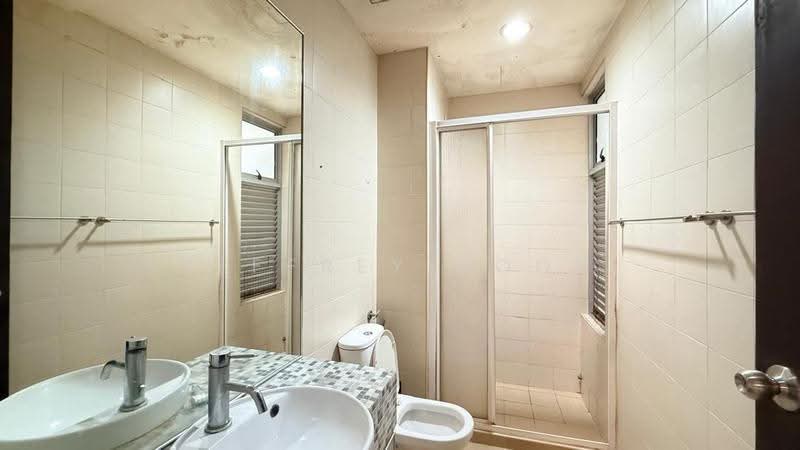 Condominium for Rent at Riana Green East - Jeffrey Hoon - Bathroom - PropertyGuru.com.my
